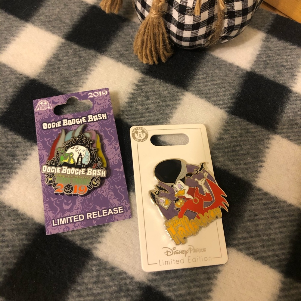 Collectible Halloween Disney Parks Limited Pins Oogie Boogie Bash - Picture 2 of 7